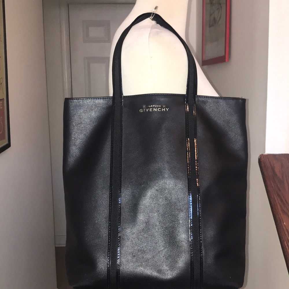 Givenchy Parfums Black Vegan Leather Tote ๐ - Picture 4 of 8